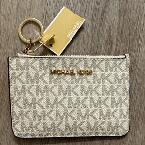 New Michael Kors Vanilla Card Holder Jet Set with Gold Keyring